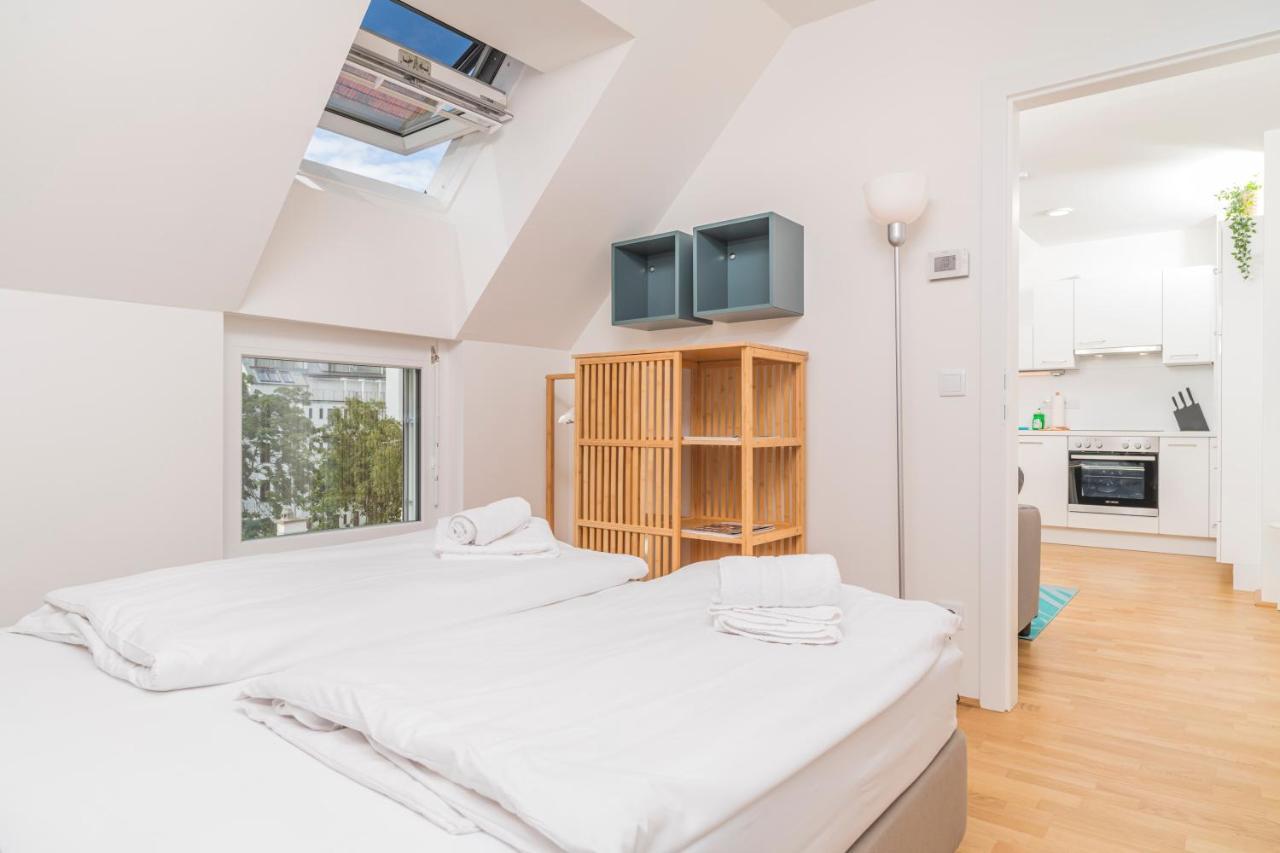 Micro Rooftop Penzing Vienna Exterior photo